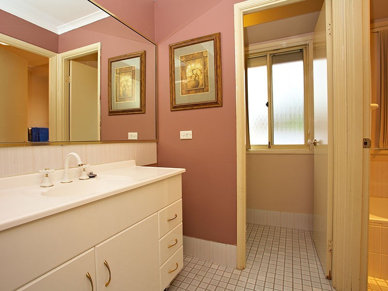 4 Forrestwood Place, Prospect NSW 2148