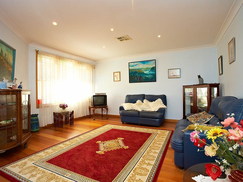 1 Adelaide Grove, Bella Vista NSW 2153