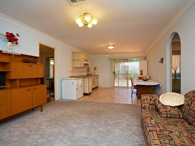 1 Adelaide Grove, Bella Vista NSW 2153