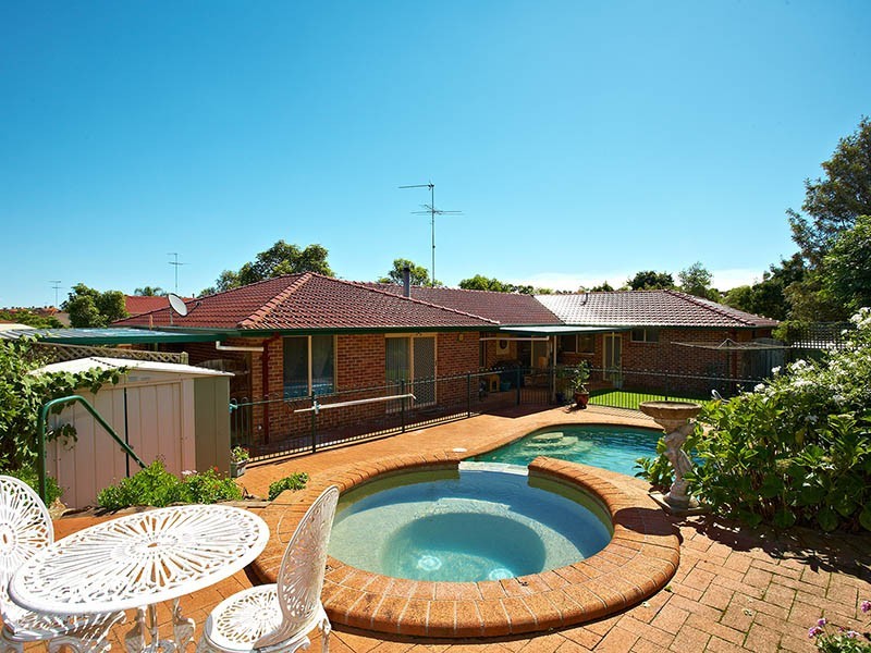 1 Adelaide Grove, Bella Vista NSW 2153