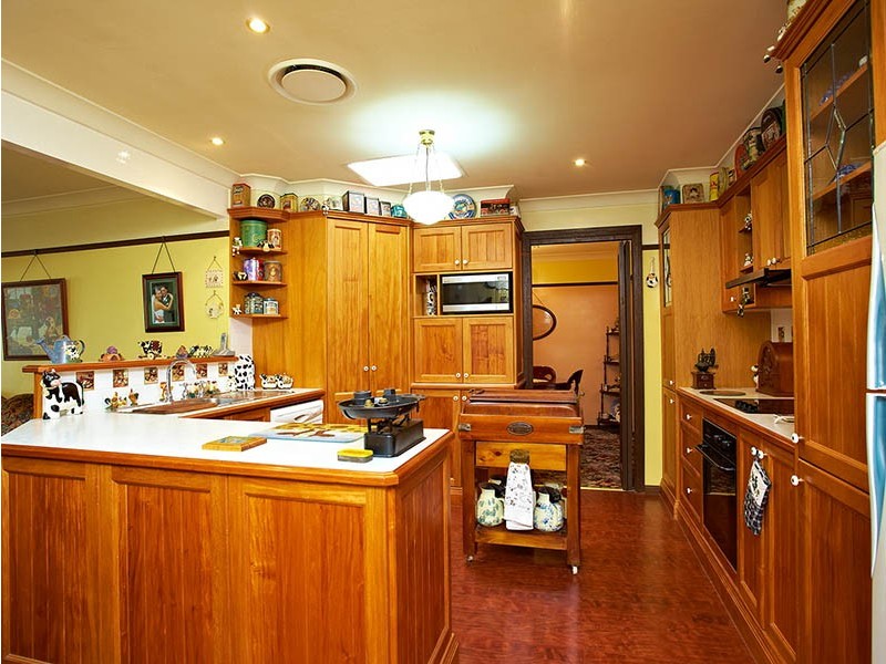 8 Tristania Crescent, Baulkham Hills NSW 2153