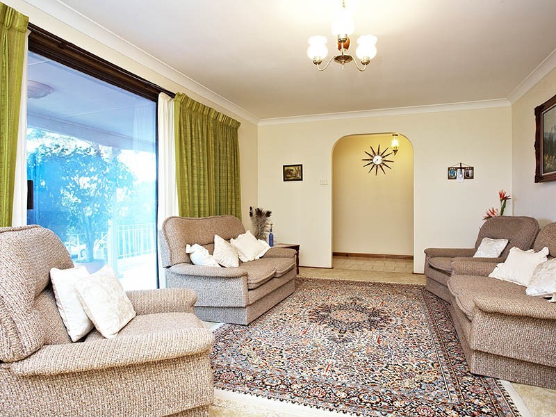 59 Brucedale Drive, Baulkham Hills NSW 2153