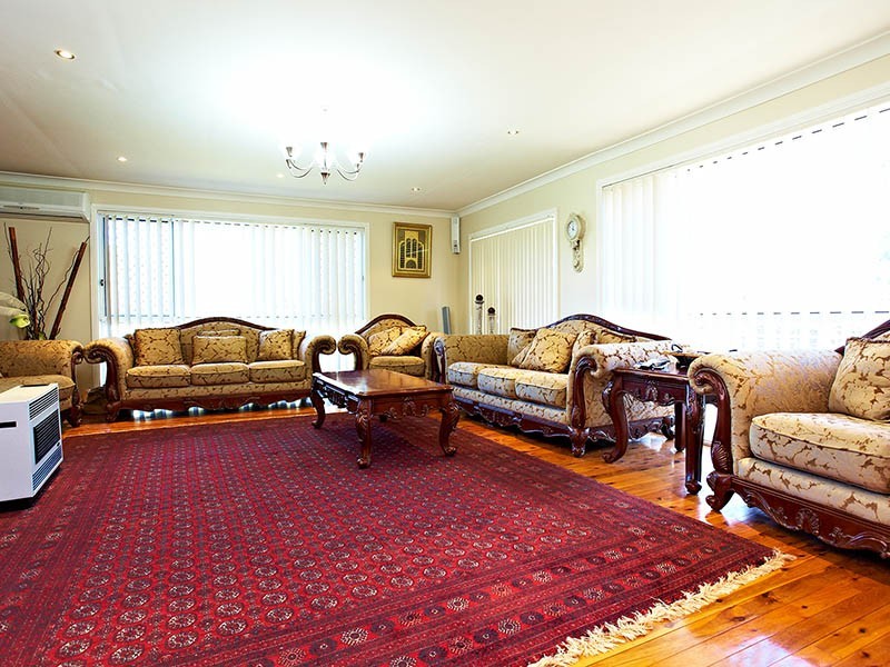 24 Mulheron Place, Baulkham Hills NSW 2153