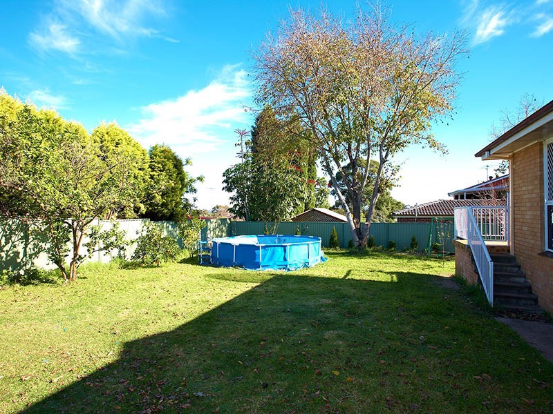 24 Mulheron Place, Baulkham Hills NSW 2153