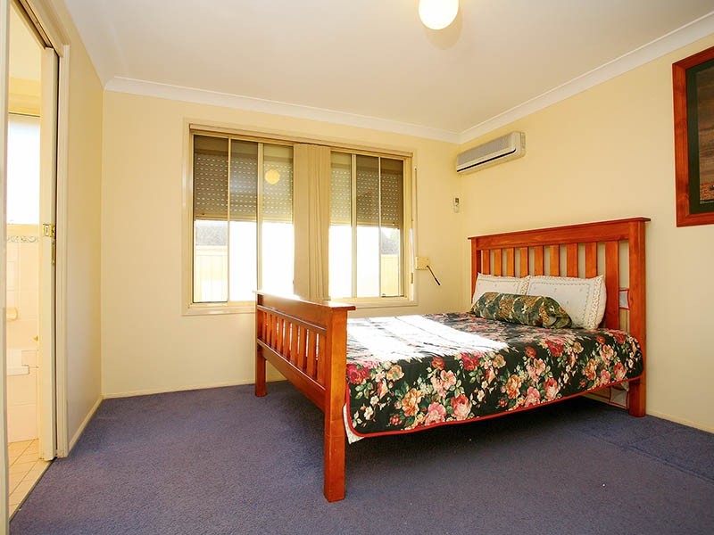 8 Dorrie Place, Quakers Hill NSW 2763