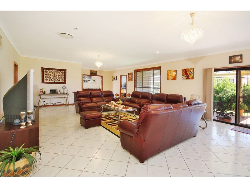 64 Francesco Crescent, Bella Vista NSW 2153