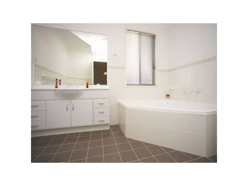 16 Hamlin street, Parklea NSW 2768