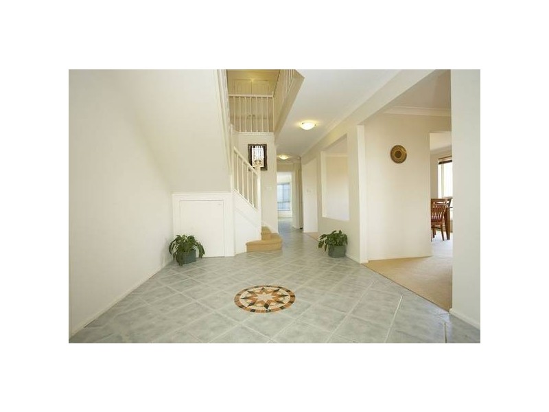 2 Silkyoak Close, Glenwood NSW 2768