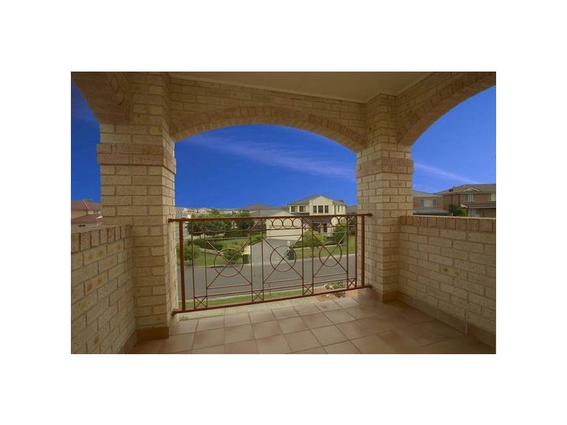 2 Silkyoak Close, Glenwood NSW 2768