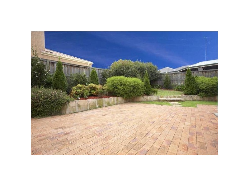 2 Silkyoak Close, Glenwood NSW 2768