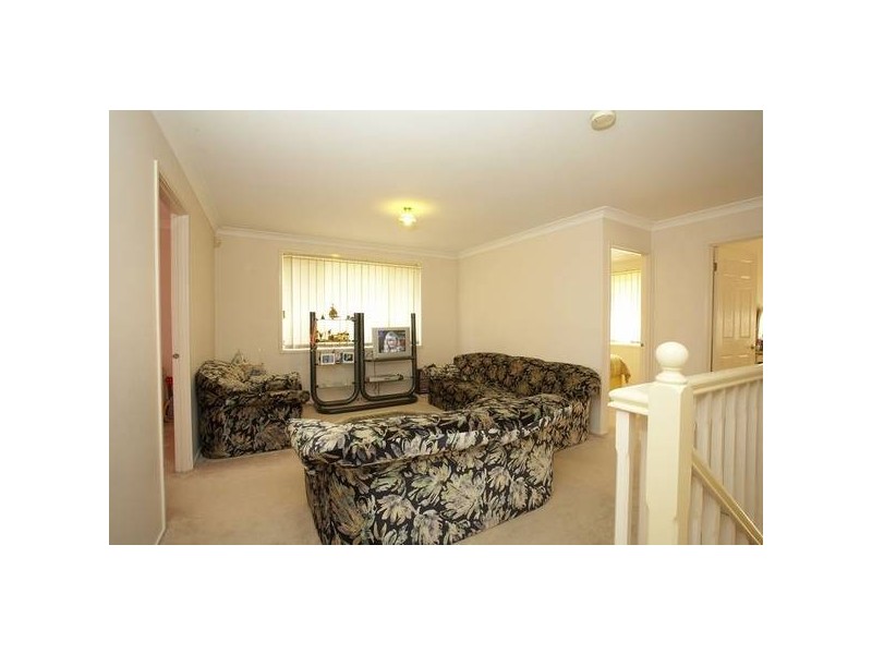 4 Sharrock Ave, Glenwood NSW 2768