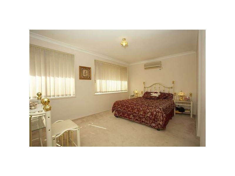 4 Sharrock Ave, Glenwood NSW 2768