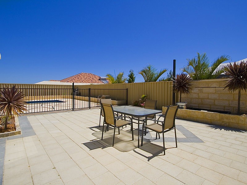 76 Benenden Avenue, Butler WA 6036