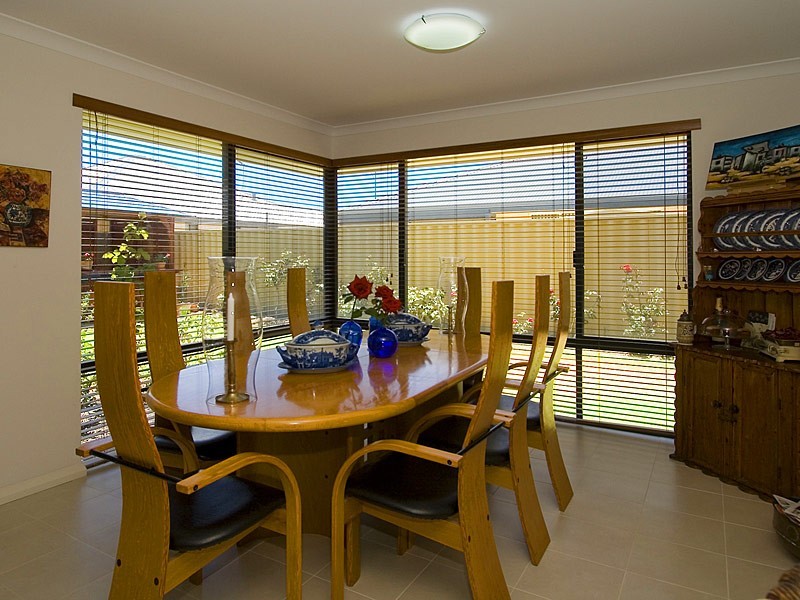 35 Ashbourne Avenue, Ridgewood WA 6030