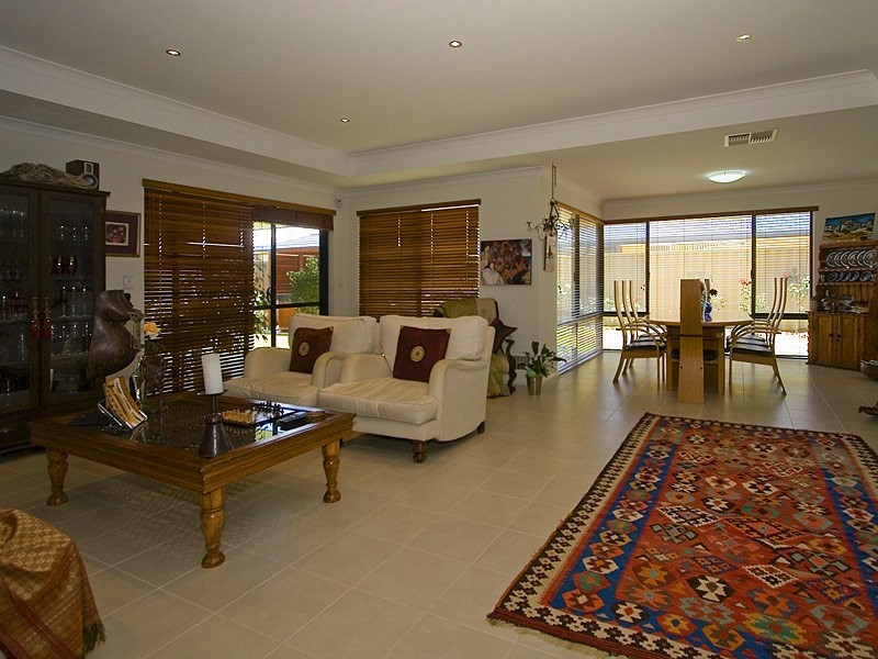 35 Ashbourne Avenue, Ridgewood WA 6030