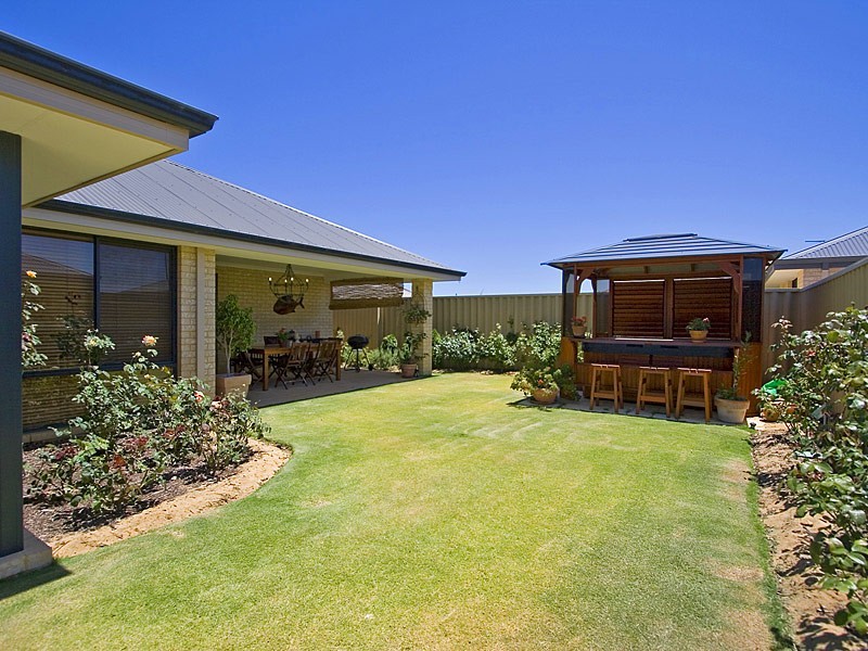 35 Ashbourne Avenue, Ridgewood WA 6030