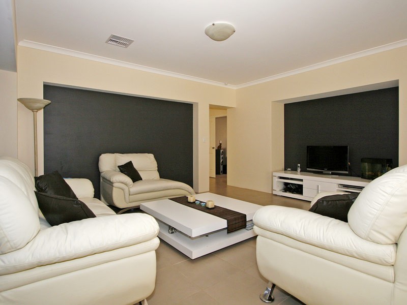 3 Admiralty Road, Jindalee WA 6036