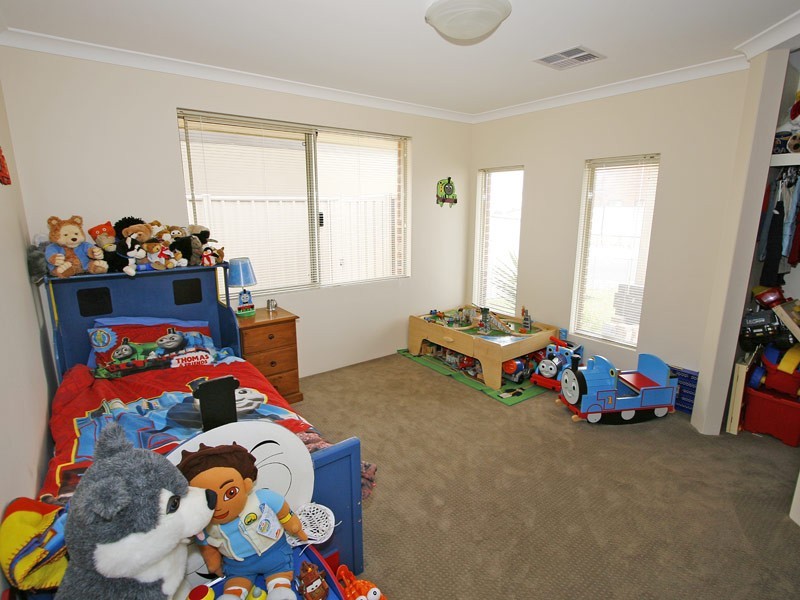3 Admiralty Road, Jindalee WA 6036