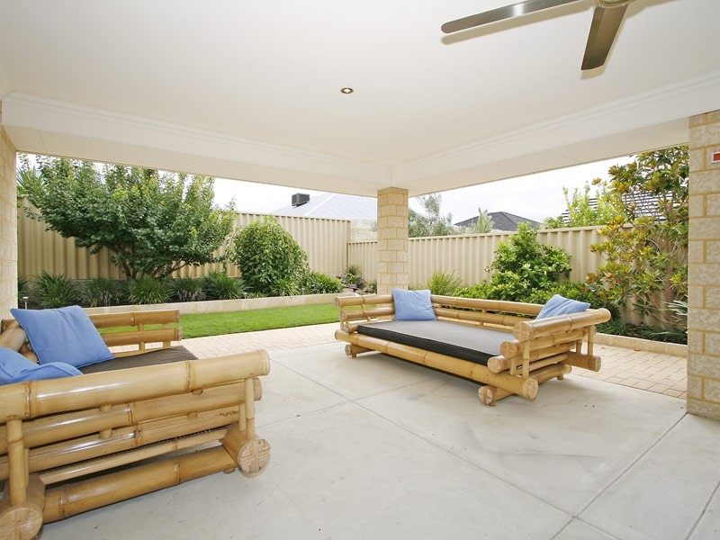 8 Baddesley Street, Butler WA 6036
