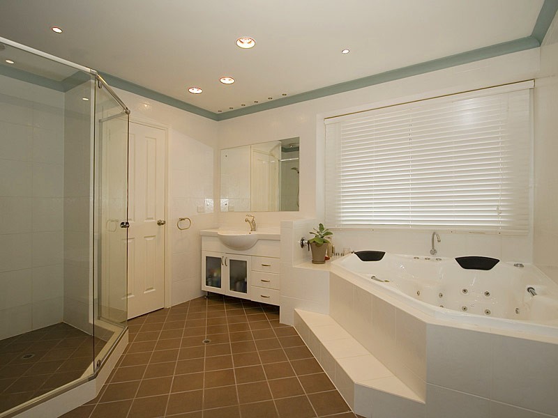 2 Thimble Court, Ocean Reef WA 6027