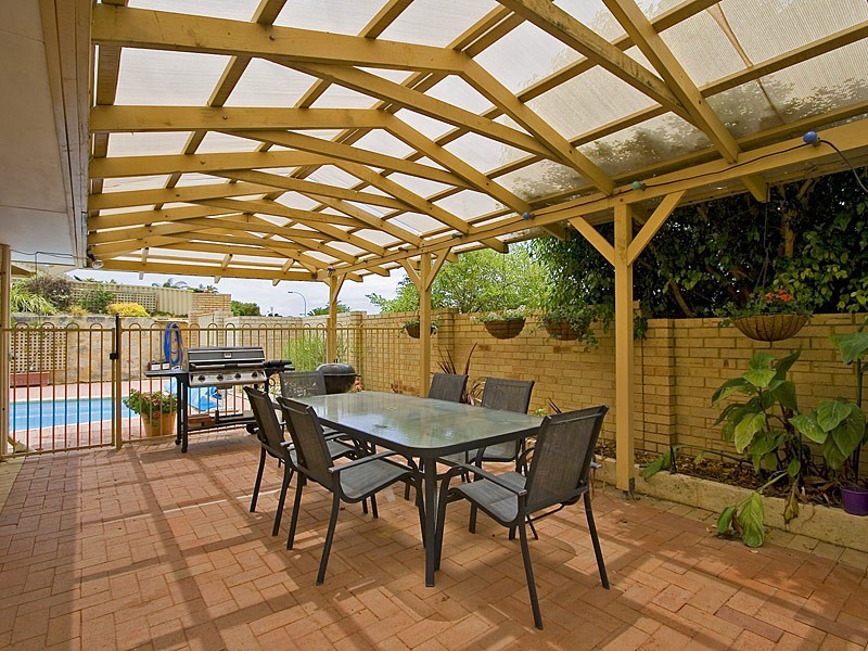 2 Thimble Court, Ocean Reef WA 6027