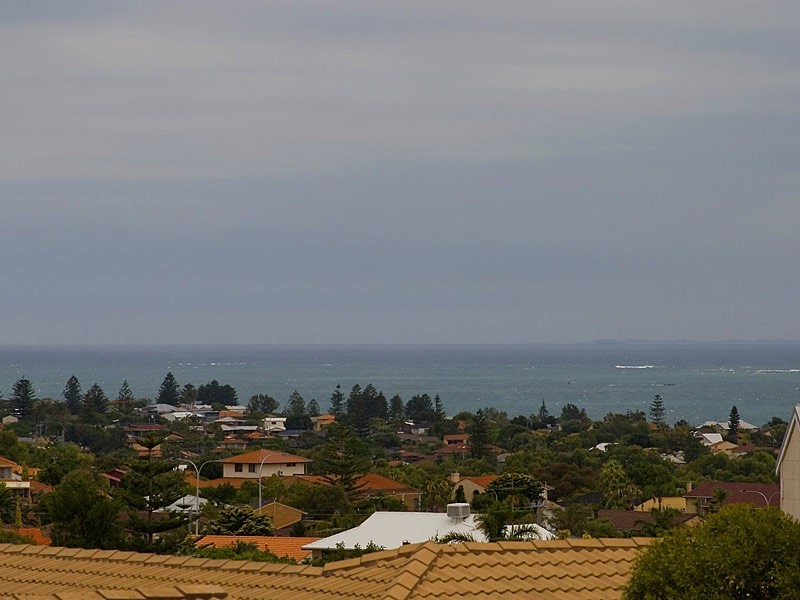 2 Thimble Court, Ocean Reef WA 6027