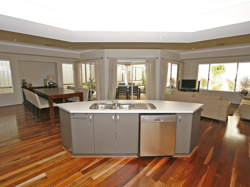 41 Elmhurst Drive, Clarkson WA 6030