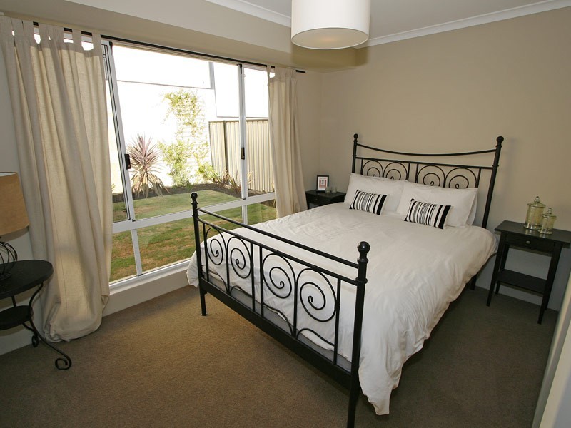 41 Elmhurst Drive, Clarkson WA 6030