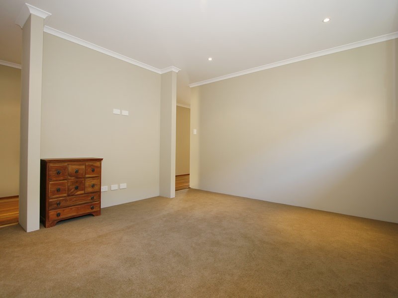 41 Elmhurst Drive, Clarkson WA 6030
