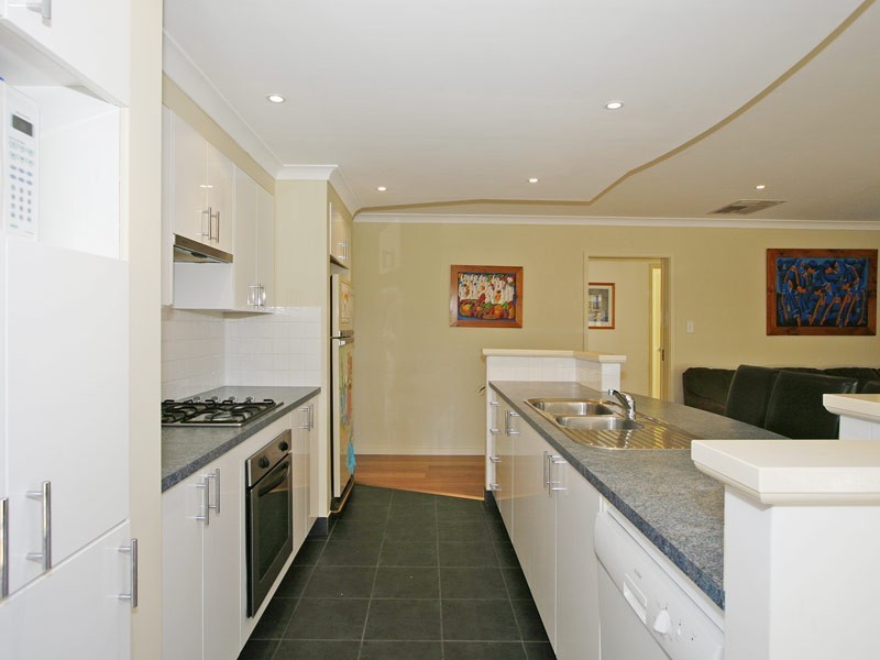 39 Bodorgan Avenue, Butler WA 6036