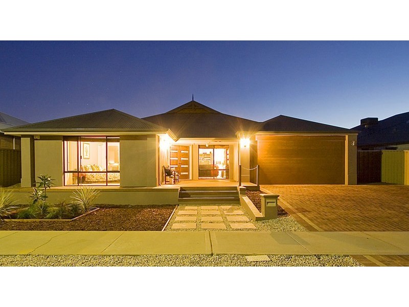 4 Goodwick Street, Butler WA 6036