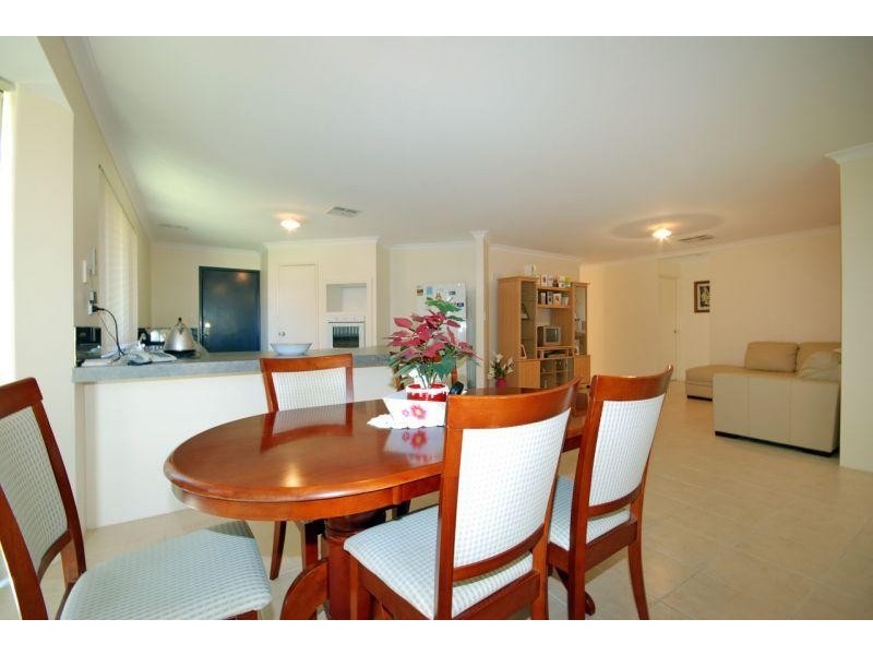 11 Barmouth Loop, Butler WA 6036