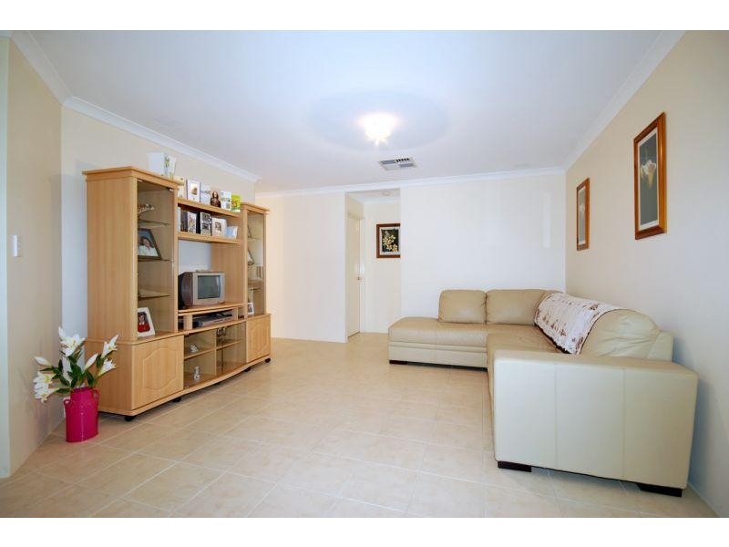 11 Barmouth Loop, Butler WA 6036