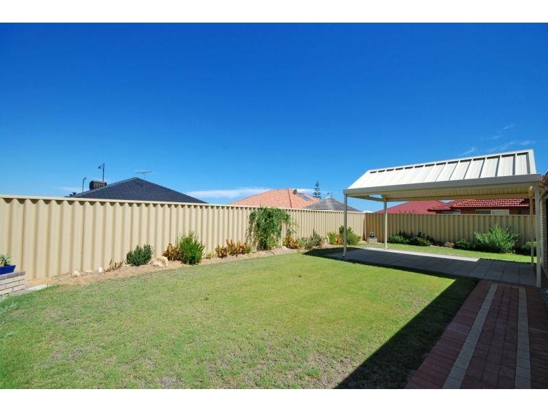 11 Barmouth Loop, Butler WA 6036