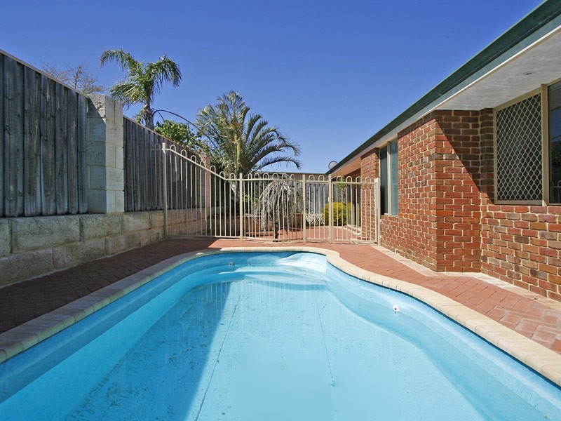 5 Cristobal Crescent, Mindarie WA 6030