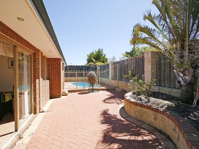 5 Cristobal Crescent, Mindarie WA 6030
