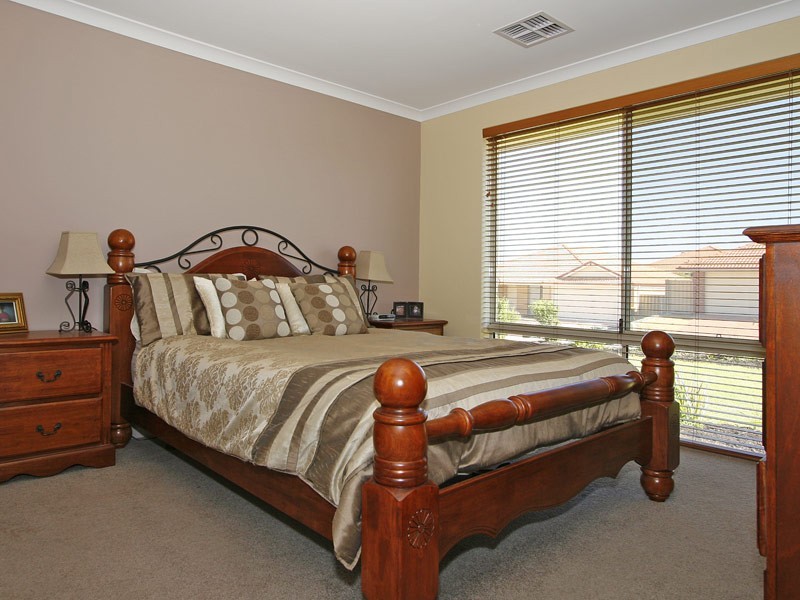 24 Belfast Crescent, Ridgewood WA 6030