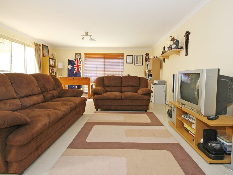 24 Belfast Crescent, Ridgewood WA 6030