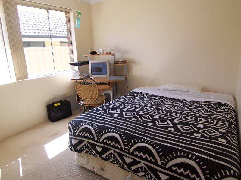 8 Silverton Avenue, Butler WA 6036