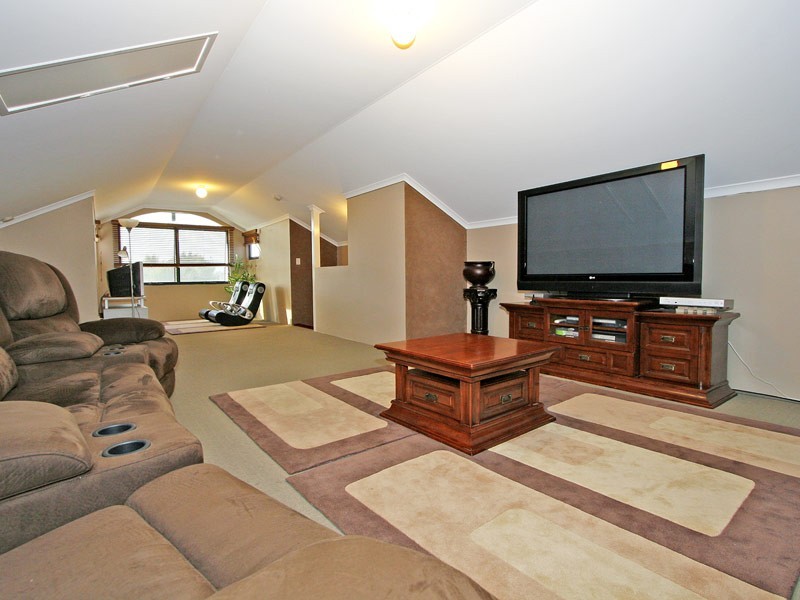 14 Kilgetty Gate, Butler WA 6036