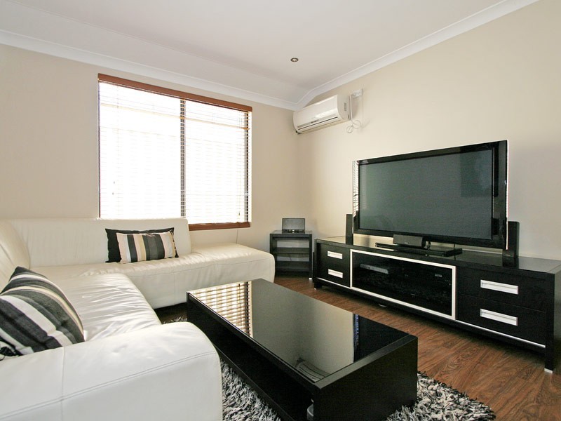 49 Bradman Drive, Butler WA 6036