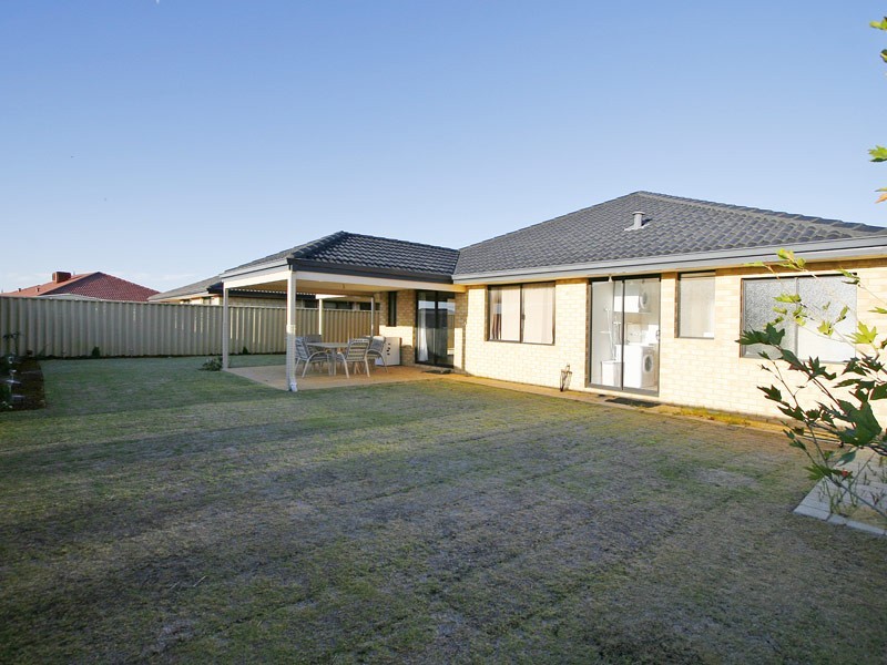 1 Colmworth Way, Butler WA 6036