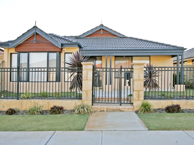 17 Prenton Street, Butler WA 6036
