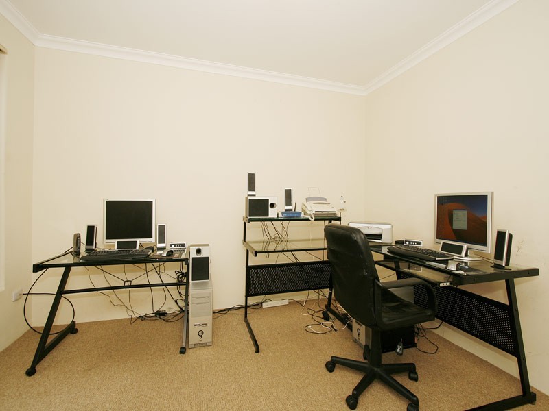 16 Thurleigh Approach, Butler WA 6036