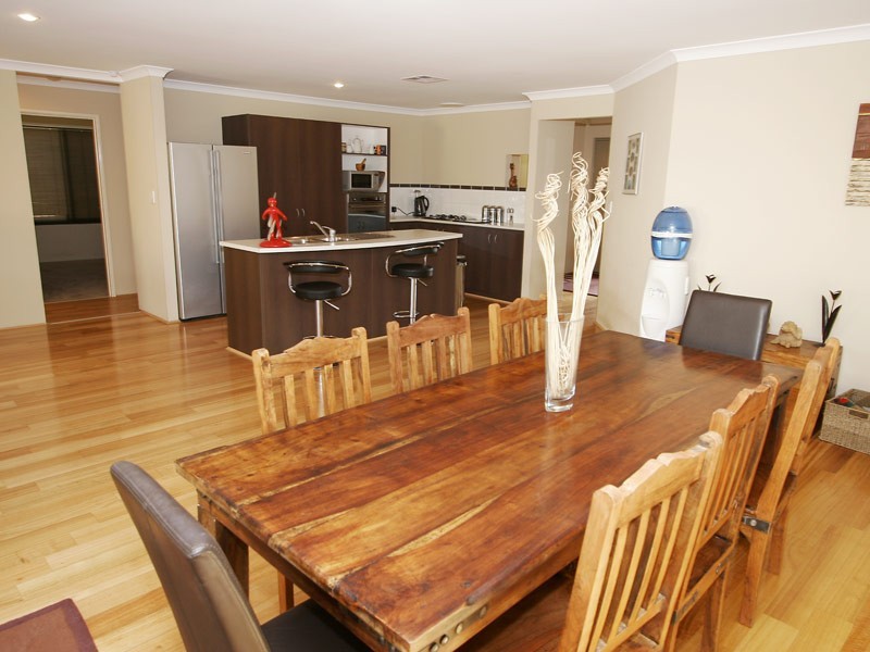 69 Shepperton Drive, Butler WA 6036