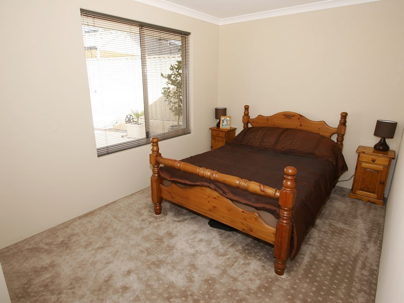 69 Shepperton Drive, Butler WA 6036