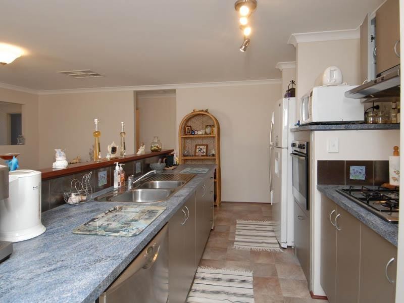 18 Wadhurst Road, Butler WA 6036