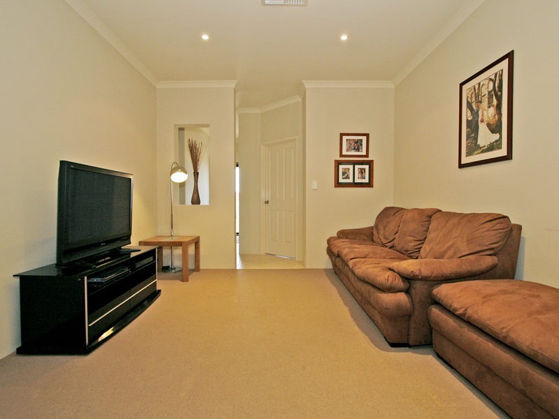 83A Shepperton Drive, Butler WA 6036