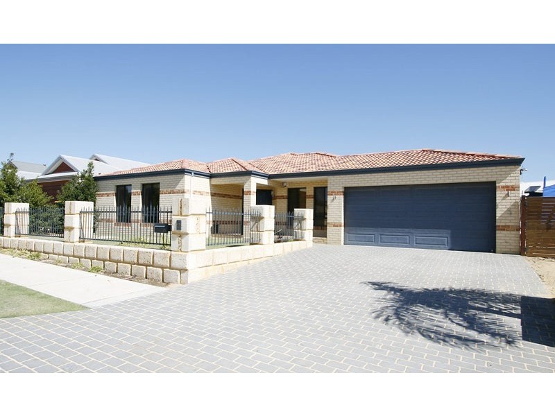 2 Duxford Street, Butler WA 6036