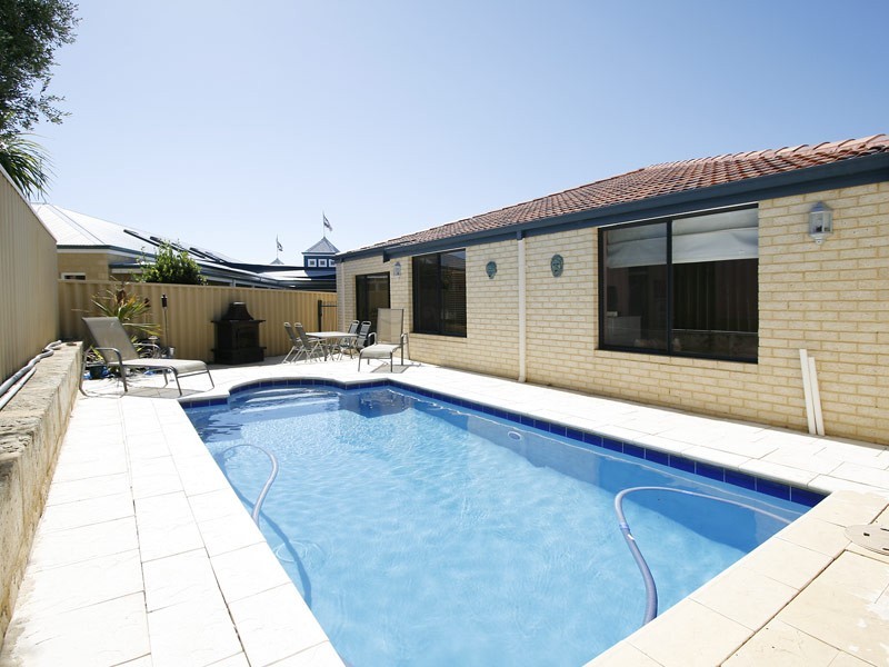 2 Duxford Street, Butler WA 6036